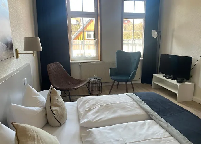 Harzhotel Warnstedter Krug 塔勒