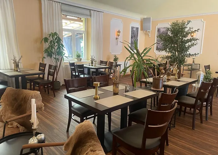 Harzhotel Warnstedter Krug Отель Тале